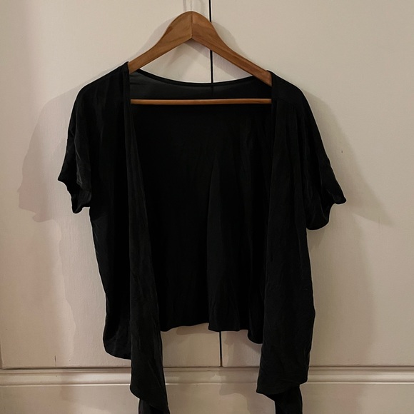 black tie back top - Picture 3 of 4